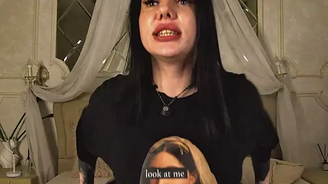 IvyDarkness webcam