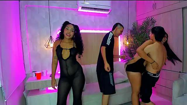 stangirls_ webcam