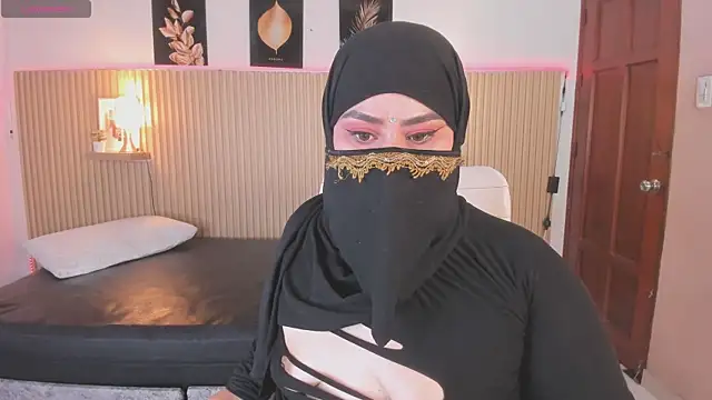 samanee_konn webcam