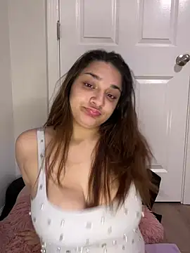 treasurebabii webcam