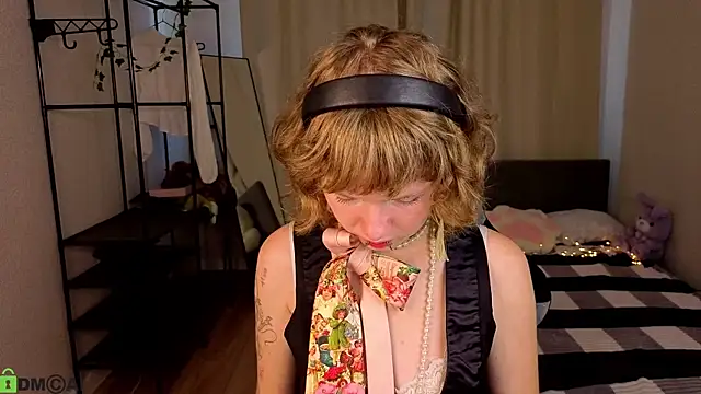 VioletDesiree webcam