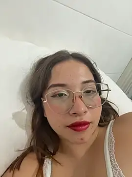 AliciaWhite_nt live cam on StripChat