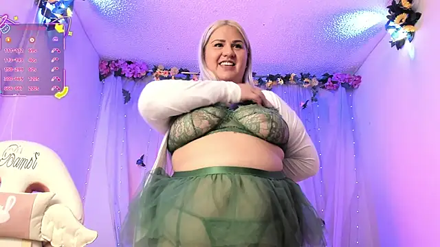 sweetbambi23 webcam