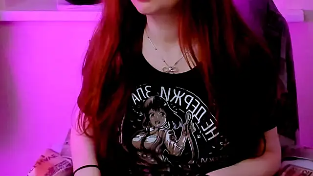 CarolGiggly webcam