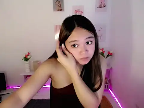 lustfullakim webcam