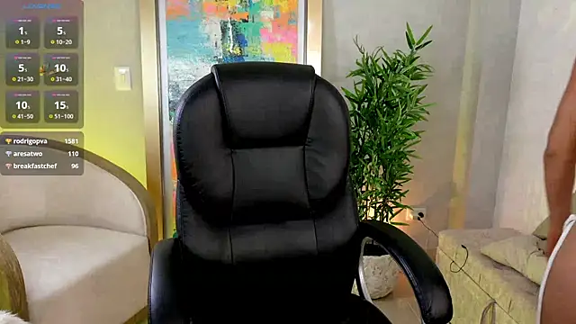 NiaBennet_ webcam