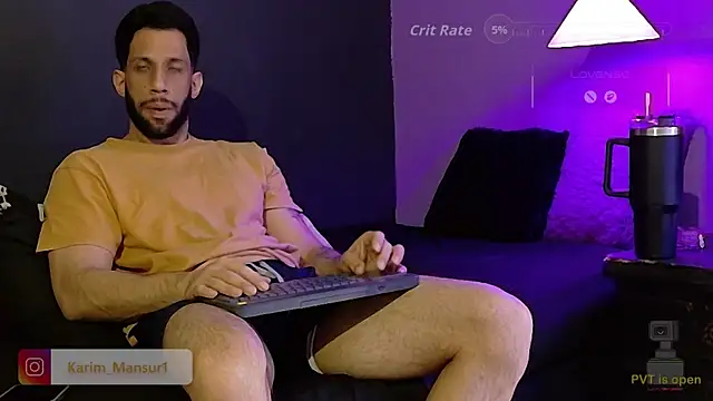 karim_mansur (Ask my age) - take my shirt off