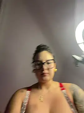 GabyMejiaa live cam on StripChat