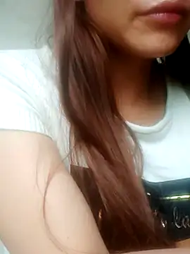 lee_chang- live cam on StripChat
