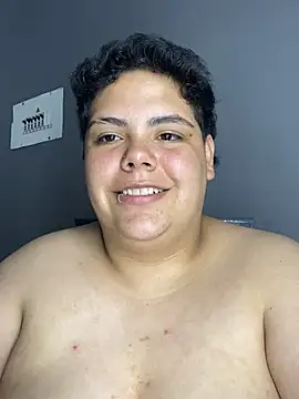 Hailey_Curvy live cam on StripChat