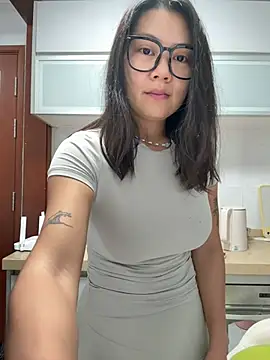 ruanruan05 (F young) - Flash naked