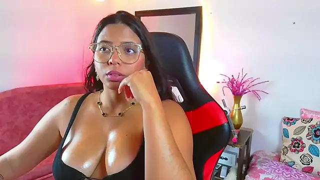 Megaan_Greey