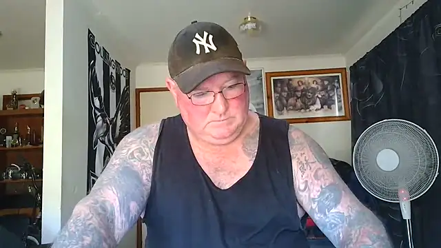 KINKYBLUEYES69