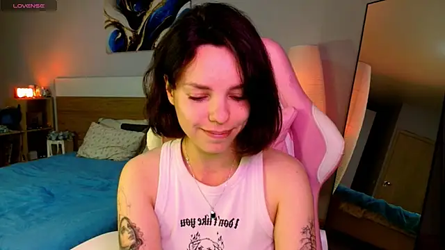 Maya_Campbell webcam