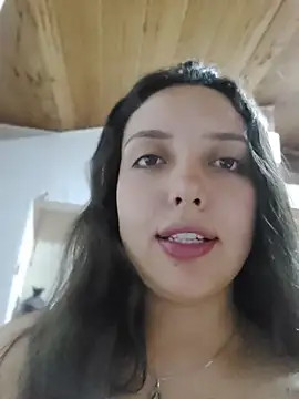 Bella_Karoline