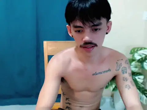 urhunky_boy webcam