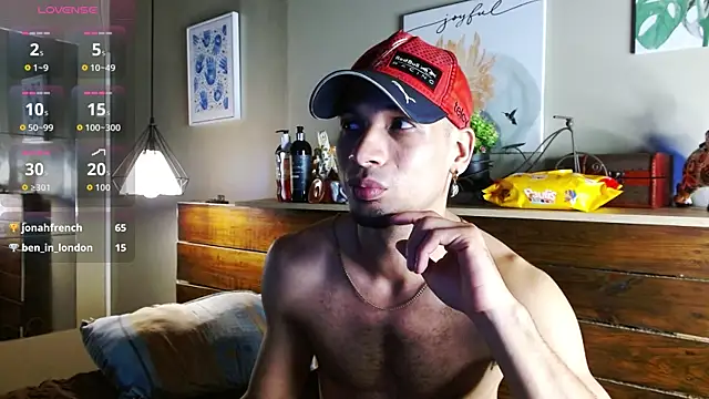 SonicJ25 live cam on StripChat