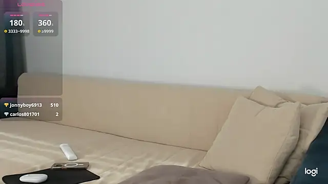 AmelinaLove live cam on StripChat