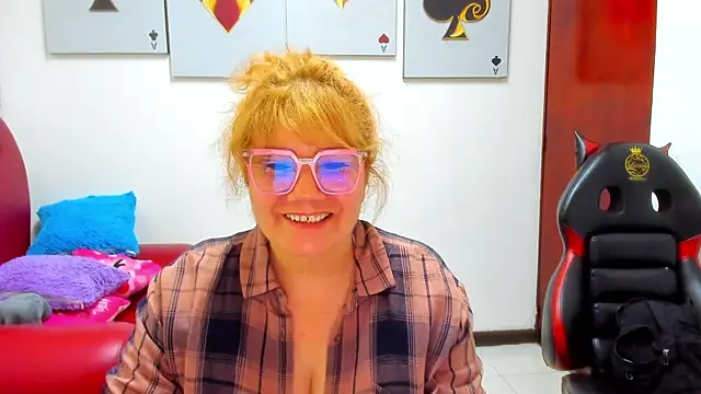 Salomeediaz_ live cam on StripChat