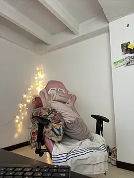 Michel_Jones webcam