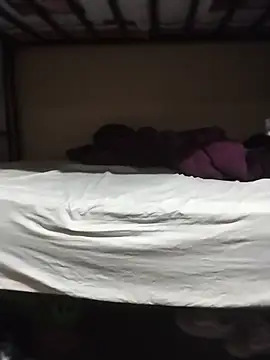 Regina_Shine webcam