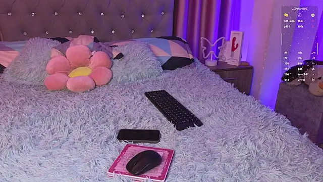 Emiily_Scott1 webcam