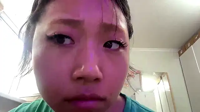 SweetMiaXO webcam