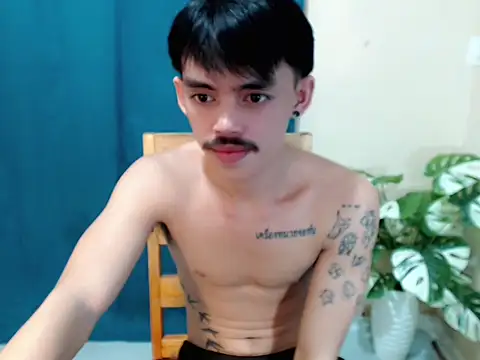 urhunky_boy webcam
