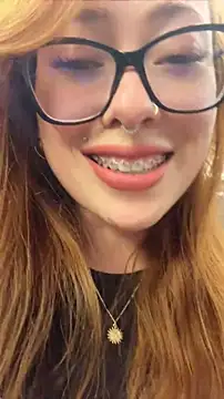 Sofii_gold webcam