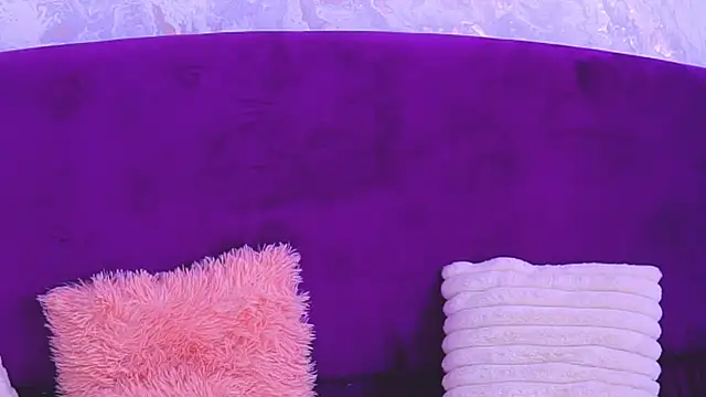 EllinaNuria webcam