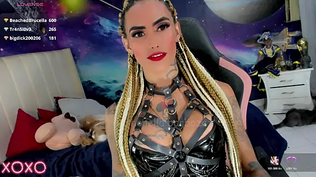 Nella_Dolls live cam