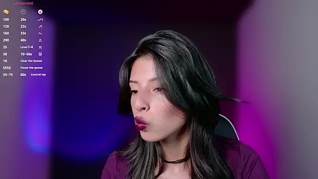 NanakoDollx webcam