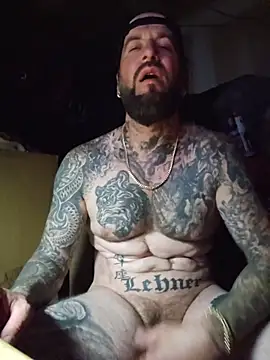 Beardedtattood webcam