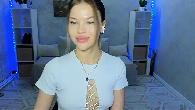 EmmyMills webcam