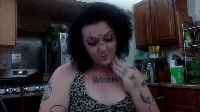 CurvyTrans2002 webcam