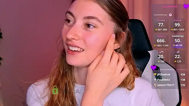 lady_curls webcam