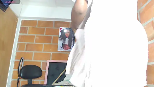 k_stormi_ webcam