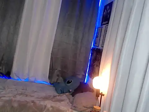 _itsmekassandra_ webcam