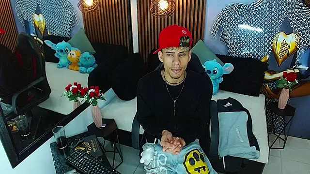 Skinny_cute_Alyer webcam
