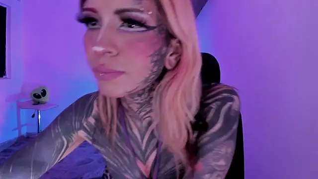 Nickidoll66_ webcam
