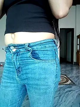 Bella-lynlyn webcam
