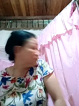 Lena_9x webcam
