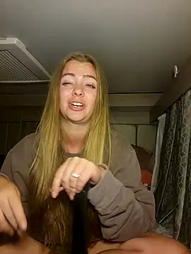 VanLifeVixen webcam