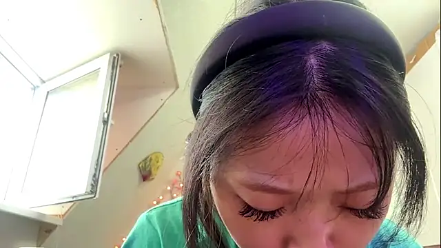 SweetMiaXO webcam