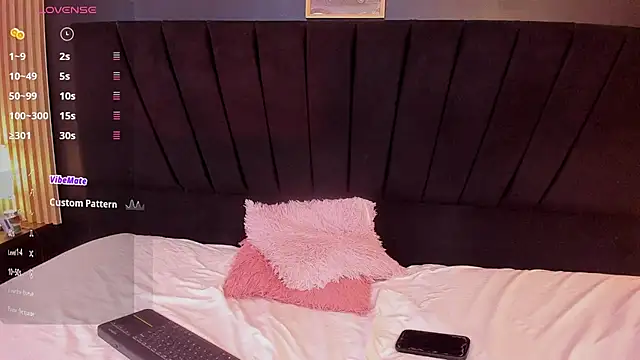 lunadoll18 webcam