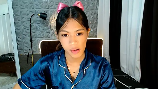 Velvet_Aurora webcam
