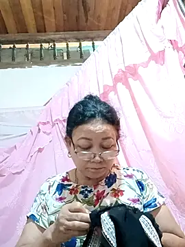 Lena_9x webcam
