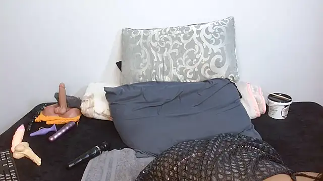 NaughtySisters webcam