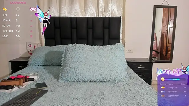 Khity-ebony webcam