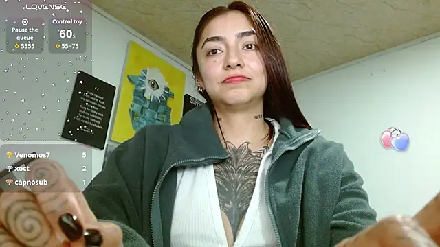 ZoeBakers_ webcam